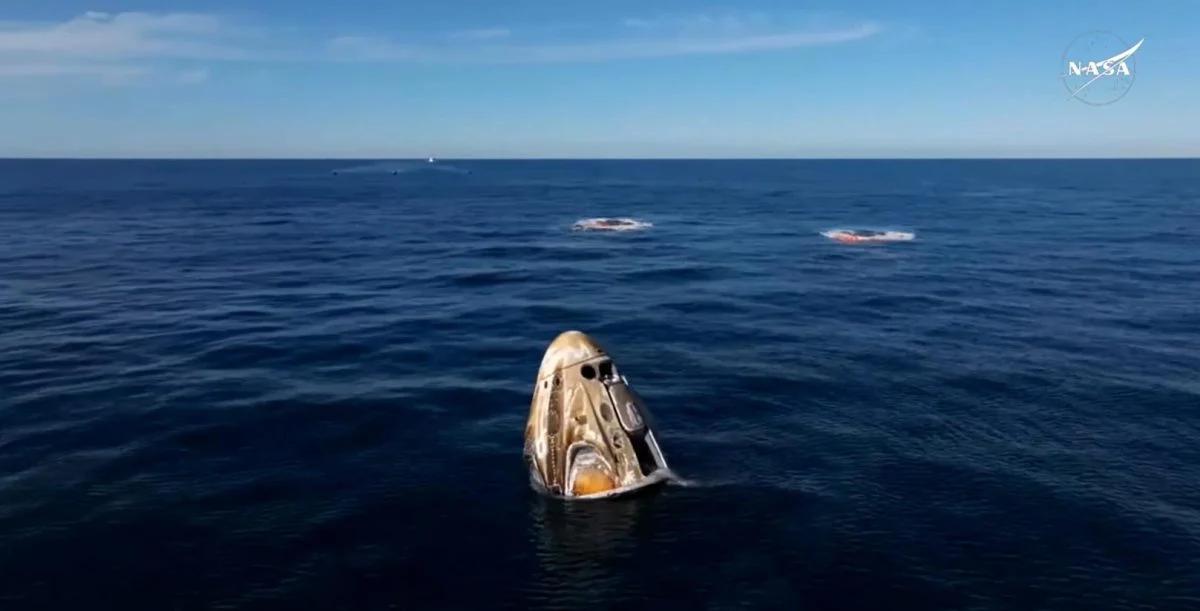 SpaceX підтвердила успішне приводнення космічного апарату Dragon