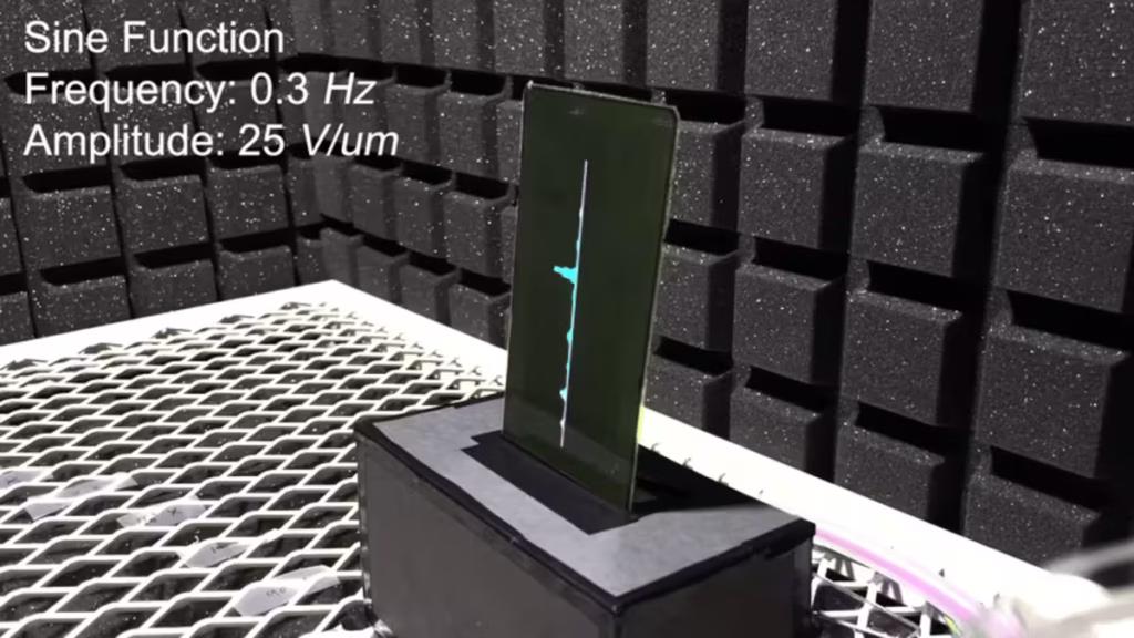 Створено перший гнучкий OLED-екран без динаміків