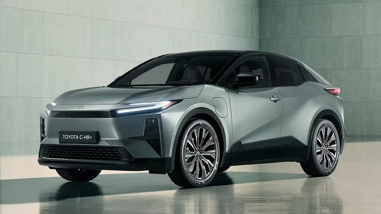 Представлений новий кросовер Toyota C-HR+