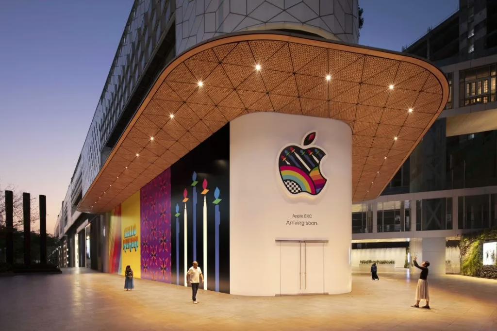 Apple змушена дозволити зовнішні платіжні посилання в додатках