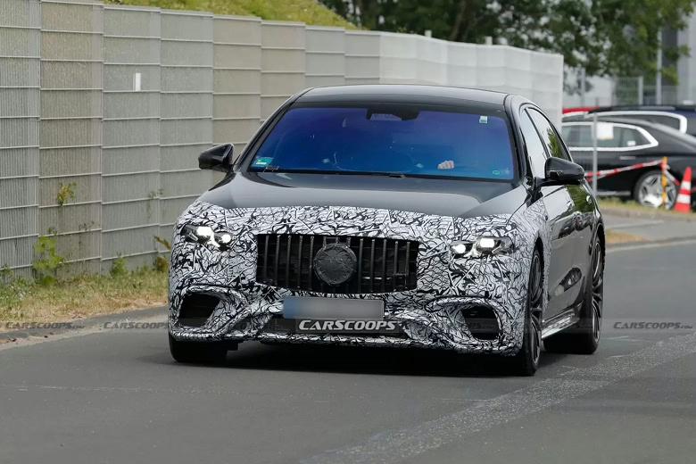 Новий Mercedes-AMG S-Class вперше показали наживо
