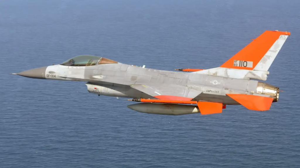 Boeing трансформує бойові літаки F-16s у надзвукові безпілотники