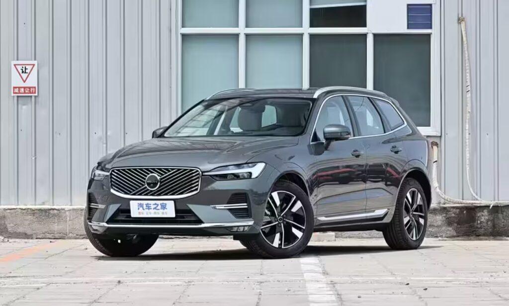Найпопулярніший Volvo XC60 2026 T8 став ще кращим