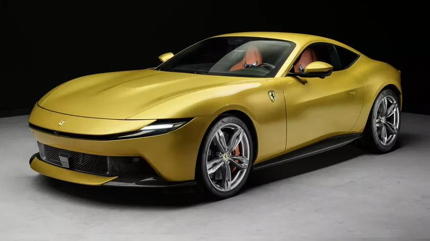 Ferrari представила спорткар Amalfi