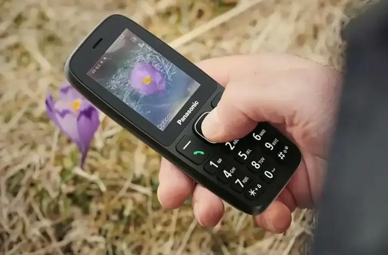 Panasonic представила новий телефон KX-TF400 із рекордним часом автономної роботи