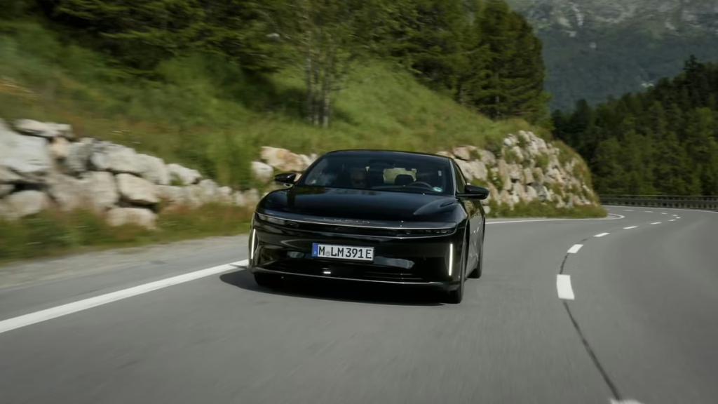 Lucid Air проїжджає 750 миль на одному заряді