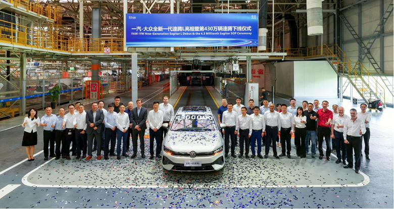 Представлений абсолютно новий Volkswagen Sagitar L