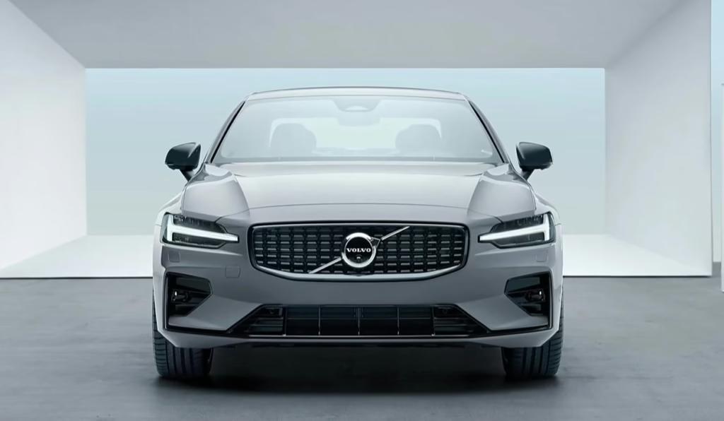 Представлено Volvo S60 2026