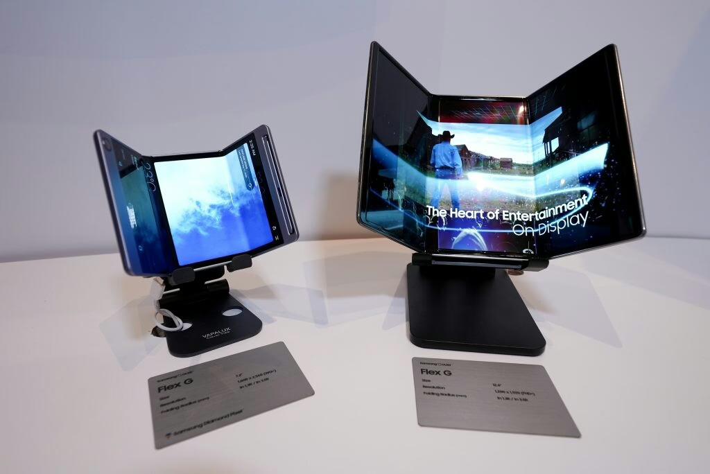 One UI 8 розкрила новий складаний смартфон Samsung з трьома екранами
