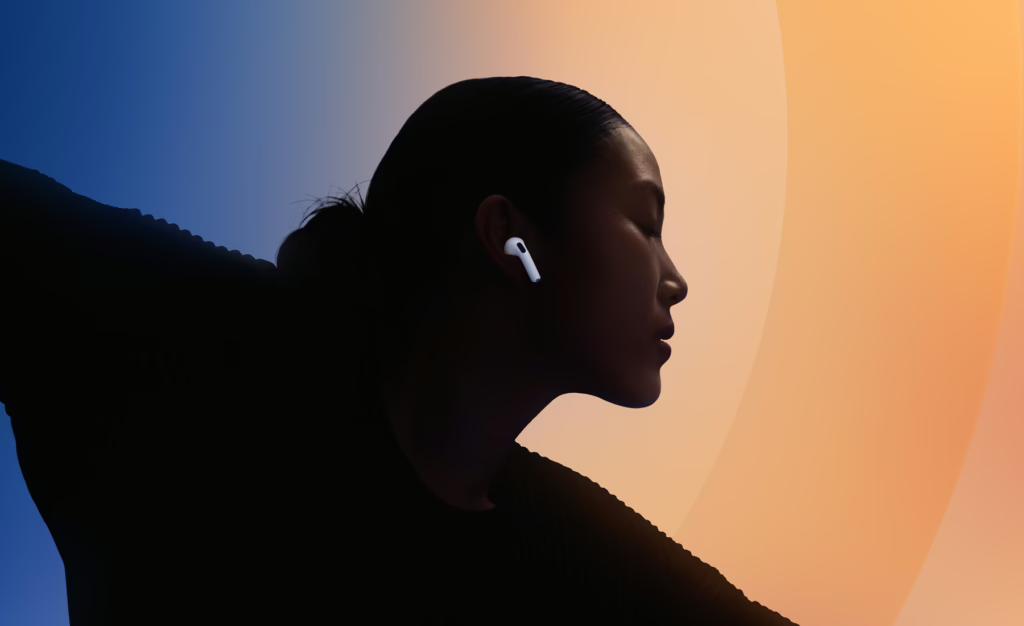 Apple AirPods 4: як навушники Apple задають тон в Україні