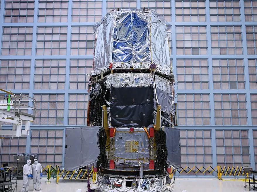 NASA завершила встановлення сонцезахисного екрана на телескопі «Ненсі Грейс Роман»