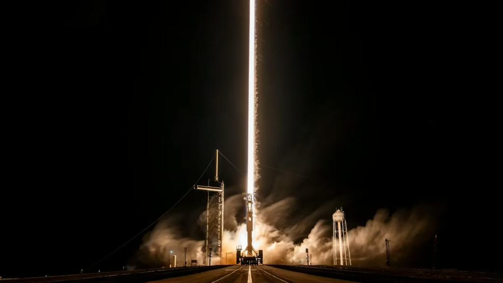 Космічний літак X-37B вирушає у восьму секретну місію на борту SpaceX