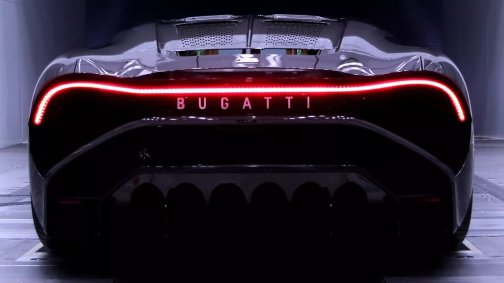 Найдорожчий автомобіль у світі Bugatti La Voiture Noire виставлений на торги