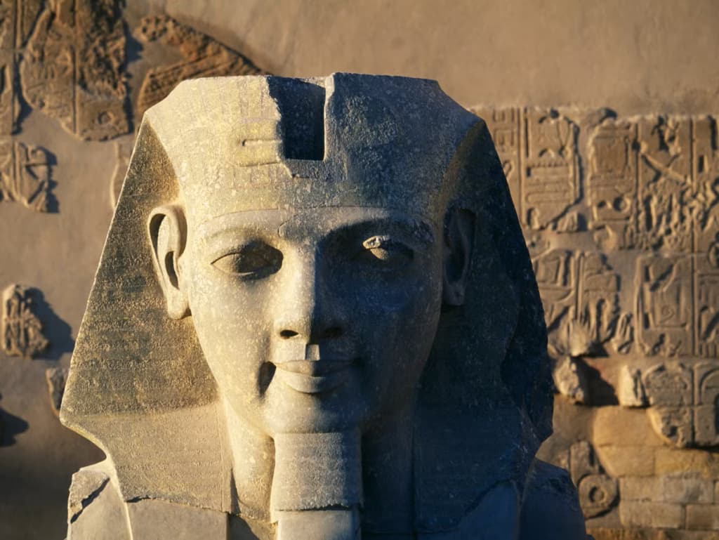 Вчені нарешті знайшли відсутню частину статуї Рамсеса II