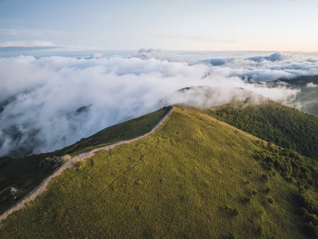 Вчені виявили 573 давні фортеці, приховані в горах
