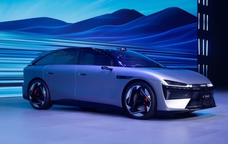 Exeed показав чотири нові автомобілі