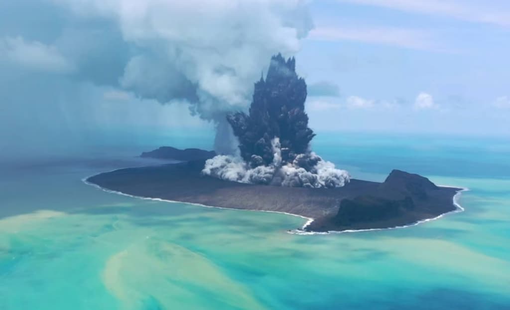 Виверження вулкана Хунга-Тонга змінило атмосферу планети, піднявшись до космосу