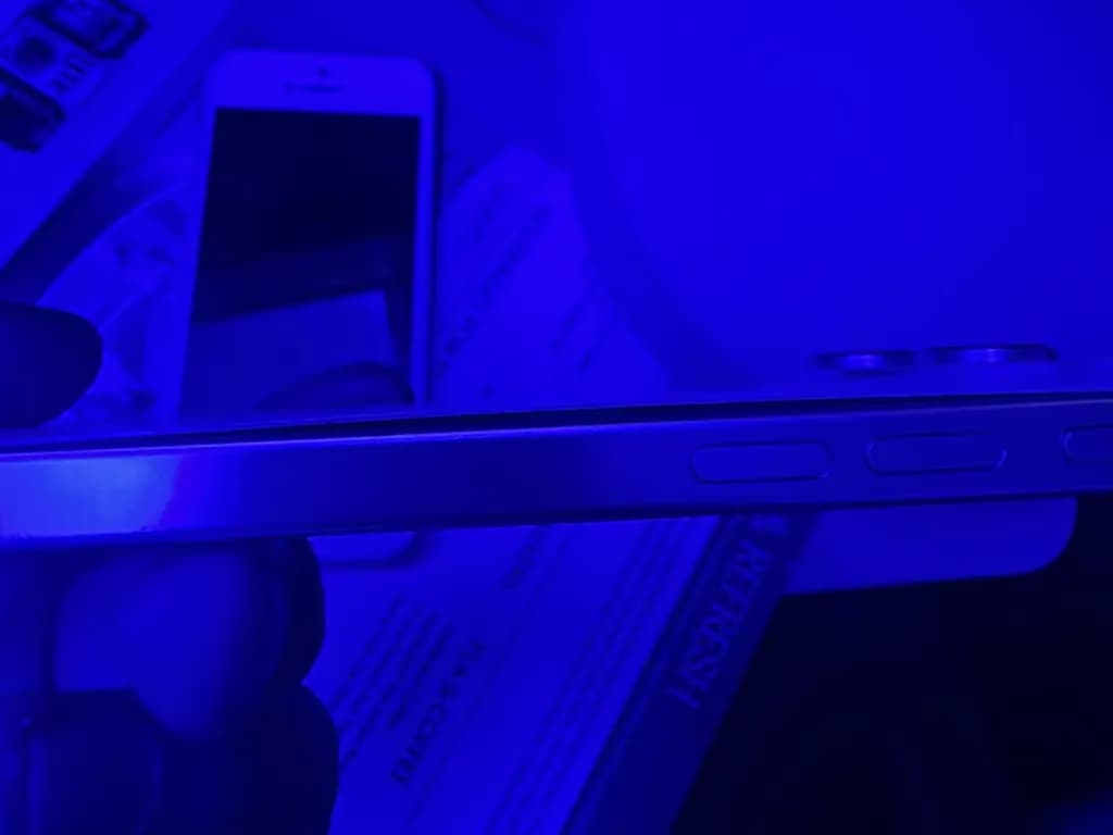 Власники iPhone б’ють на сполох через можливе здуття акумуляторів