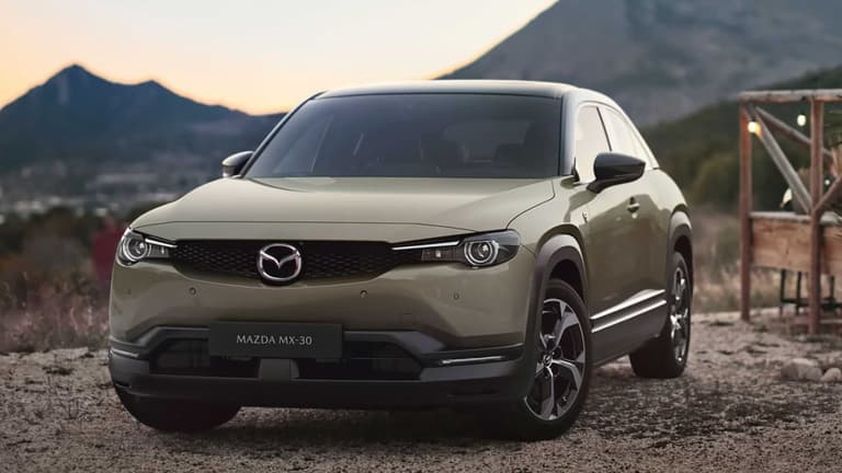 Mazda припиняє виробництво MX-30 R-EV