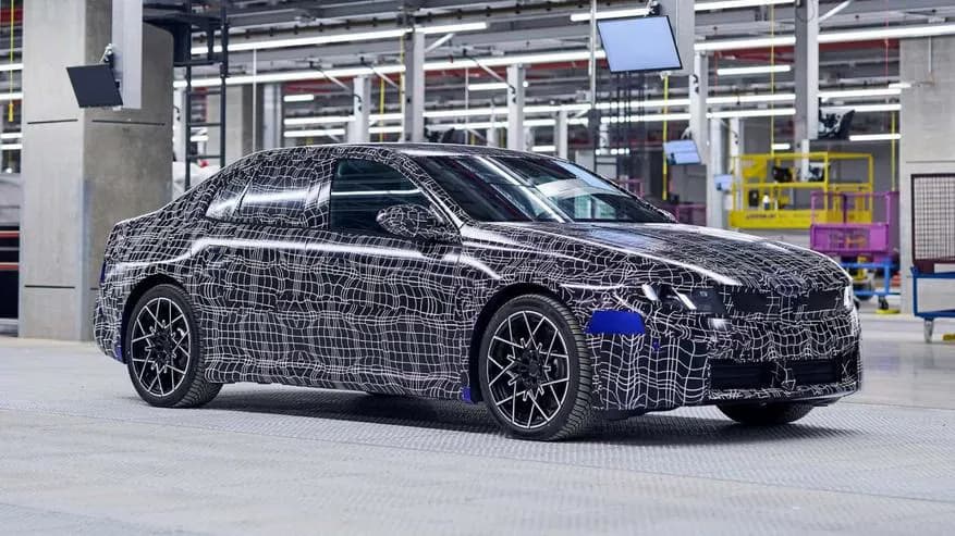 BMW почала складання тестових зразків електричного седана i3