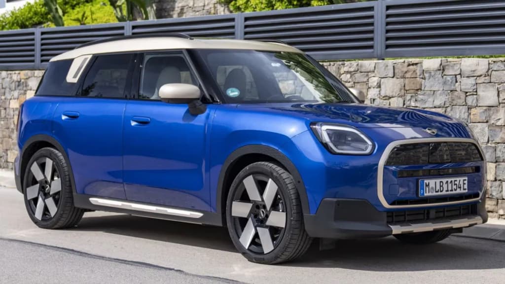 MINI оновила електричний кросовер Countryman E