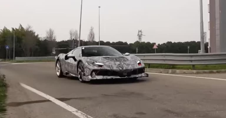 Ferrari готує трековий суперкар 296 Challenge Stradale