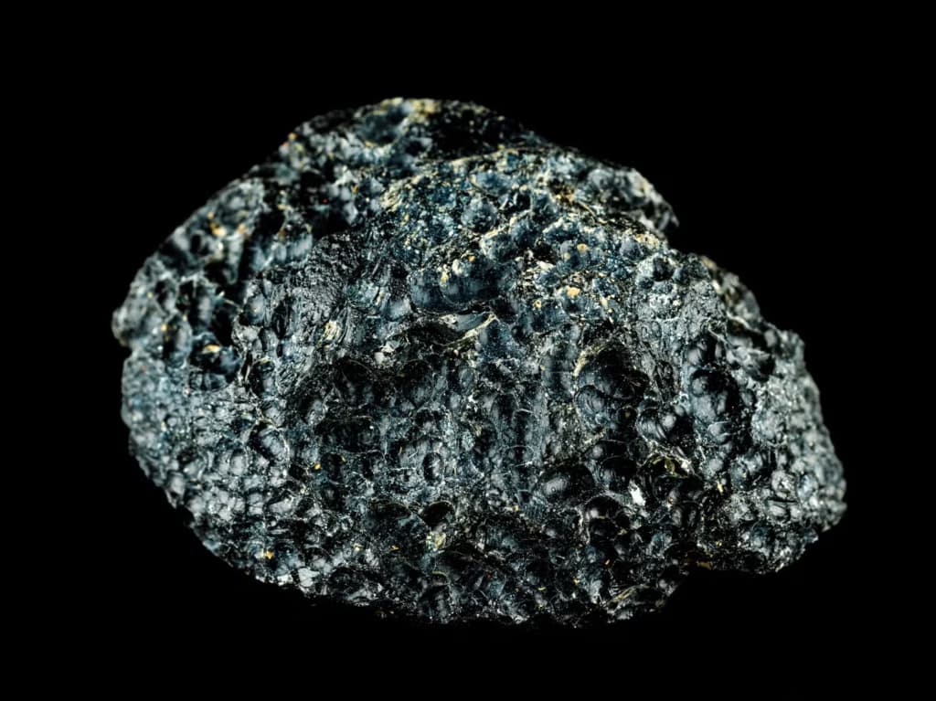 Вчені знайшли скляні кулі від падіння астероїда, хоча кратер досі не виявлено