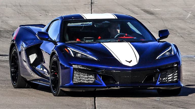 Chevrolet представила версію Grand Sport з новим V8