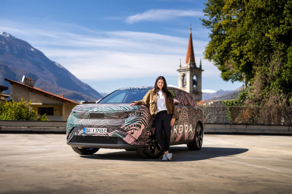 Skoda показала великий 7-місний електрокросовер Peaq