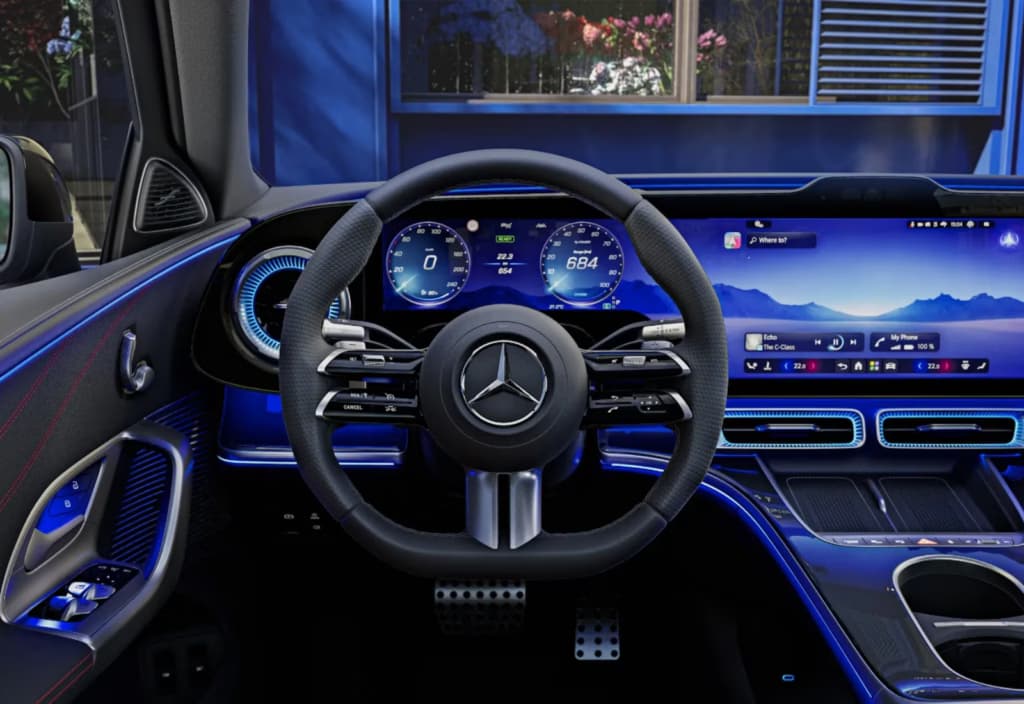 Mercedes відроджує фізичне керування в салоні