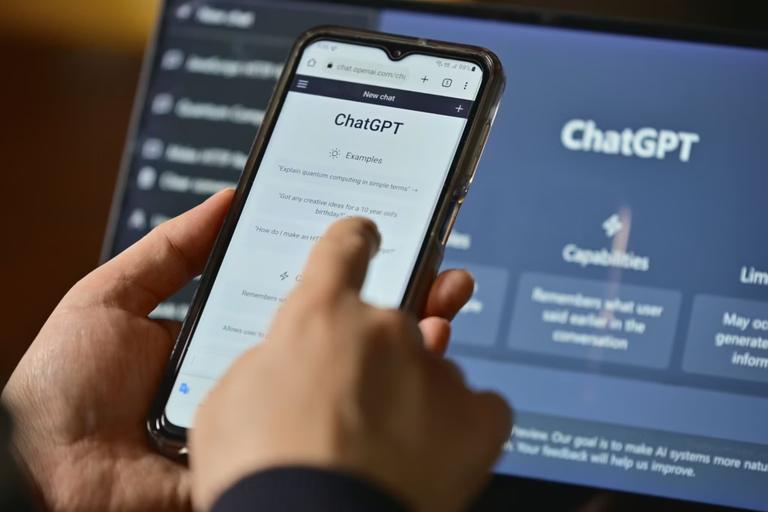 Стало відомо, про що люди найчастіше запитують ChatGPT