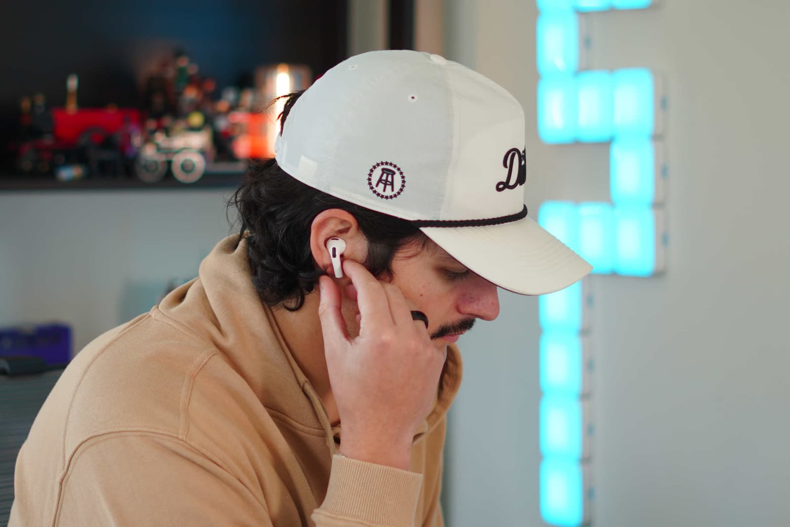 AirPods Max 2 проти Pro 3: Що насправді варто купити?