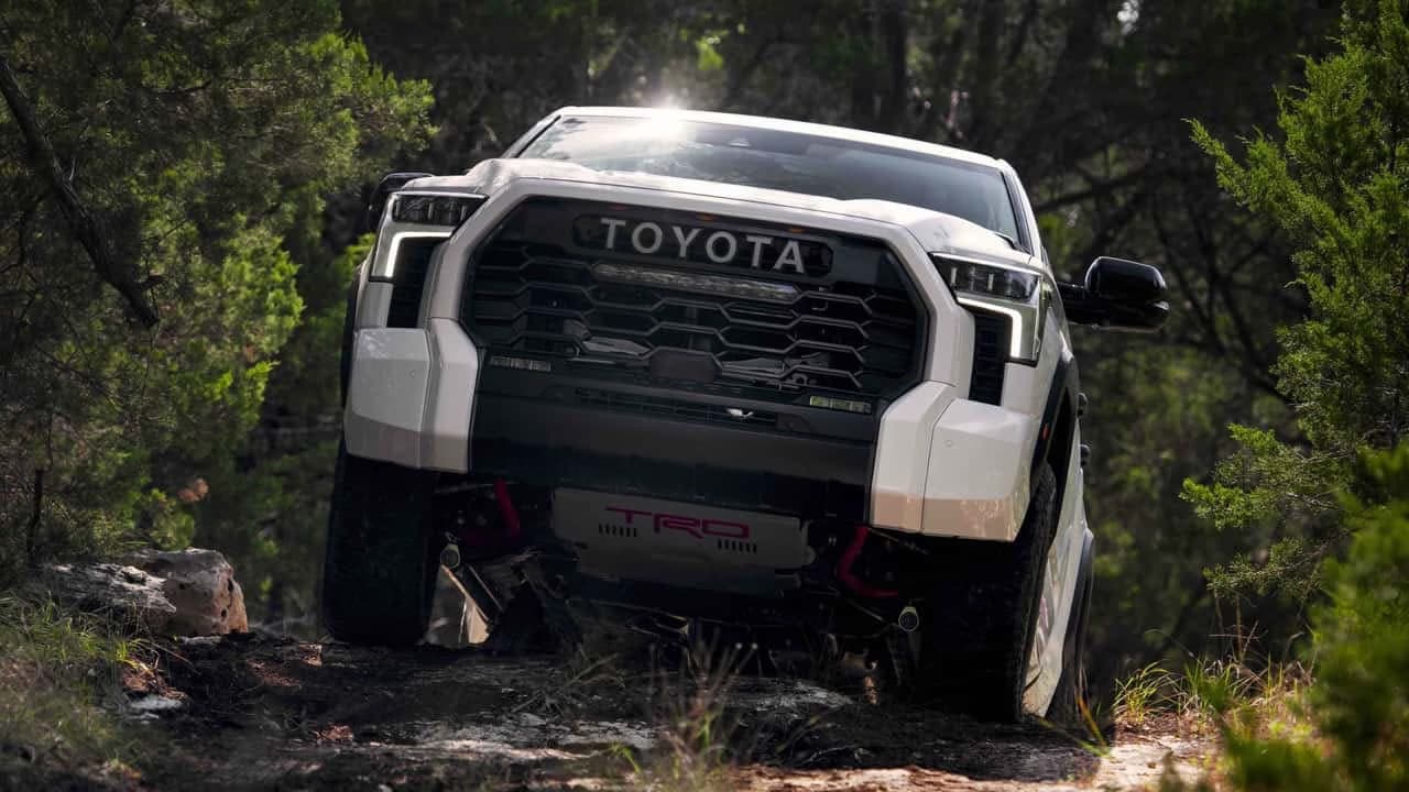 Розширено відкликання двигунів Toyota Tundra
