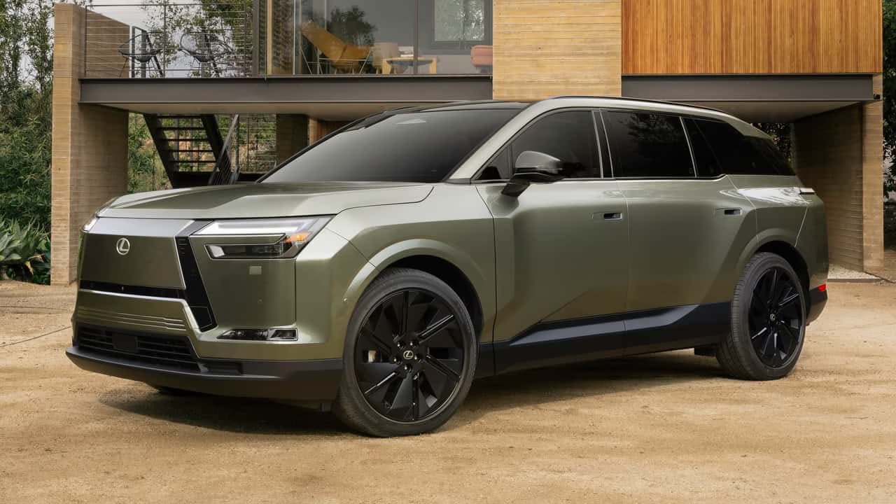 Електричний SUV Lexus TZ 2027 року з імітацією звуку V10