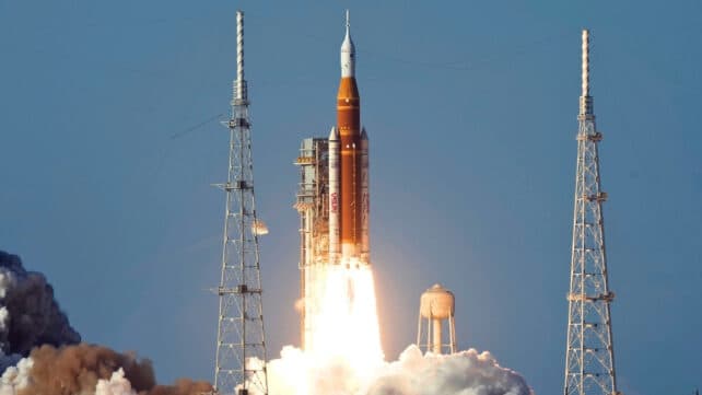 Офіційно: Місія NASA Artemis II до Місяця стартувала – останні фото та деталі