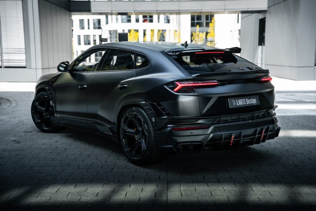 Lamborghini Urus S отримав повний матовий карбоновий оброблення від LARTE Design