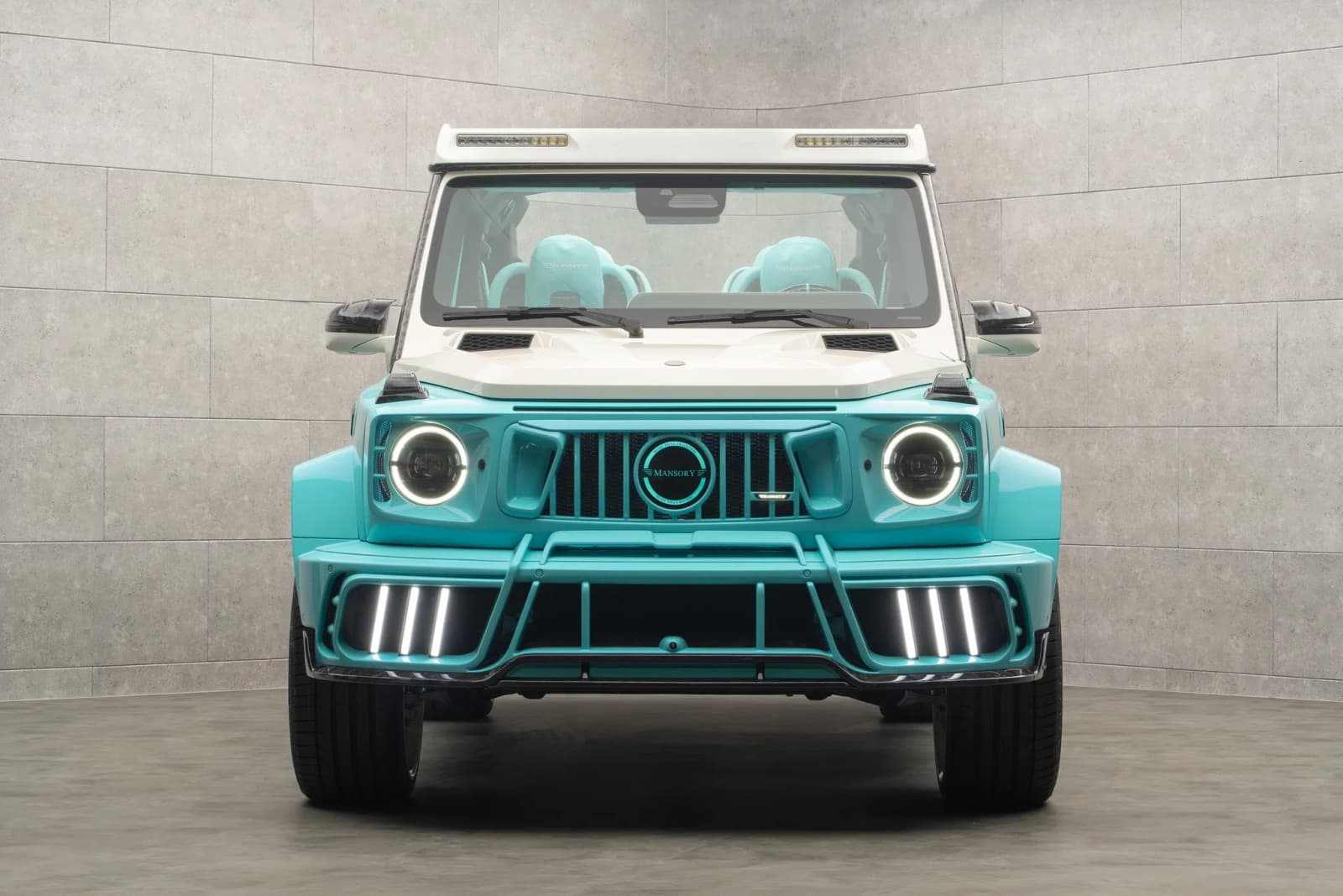 Mansory Azura перетворює Mercedes-AMG G63 на дикий двохдверний кабріолет
