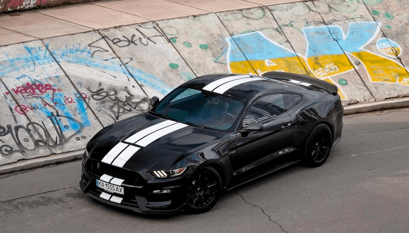 В Україні засвітився рідкісний заряджений Ford Mustang (Фото)