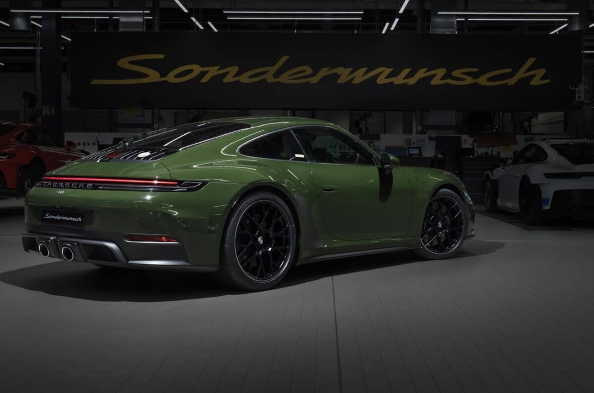 Компанія Porsche випустила особливий 911 Carrera GTS Cuarenta Edition