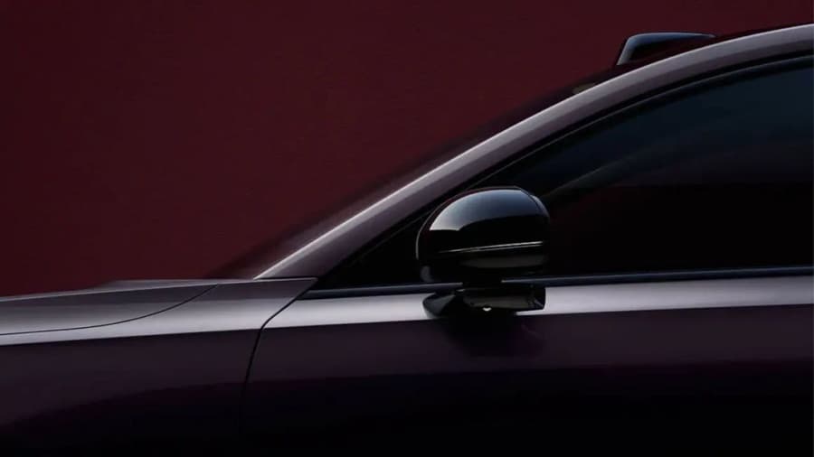 Volvo презентує електричний седан ES90 з швидкою зарядкою та екологічними матеріалами