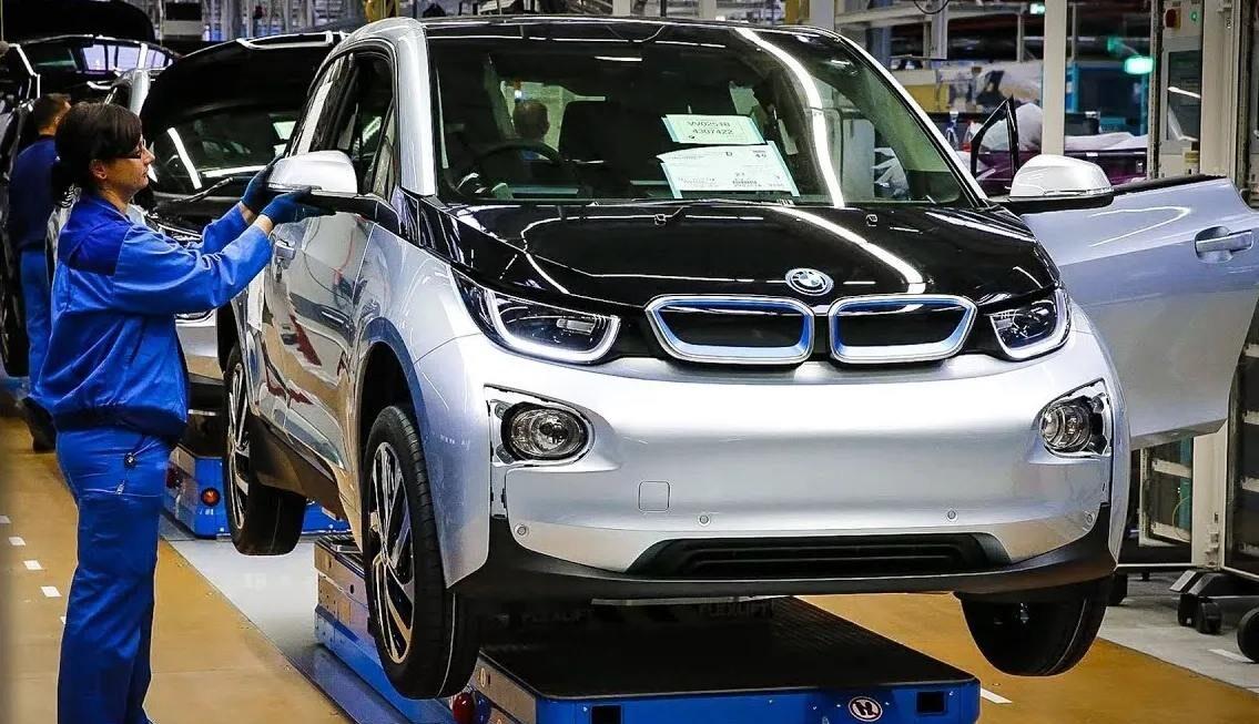 Чи потрібно обслуговувати електродвигун в електромобілі: просте пояснення для власників