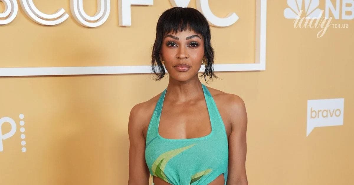 Конфуз на заході: акторка обрала невдале взуття через яке її пальці “підмітали підлогу”