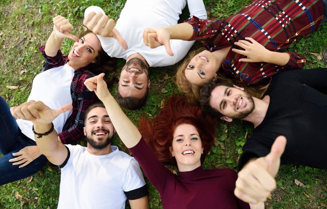 Глобальне дослідження Гарварду показало, чому деякі країни щасливіші за інші