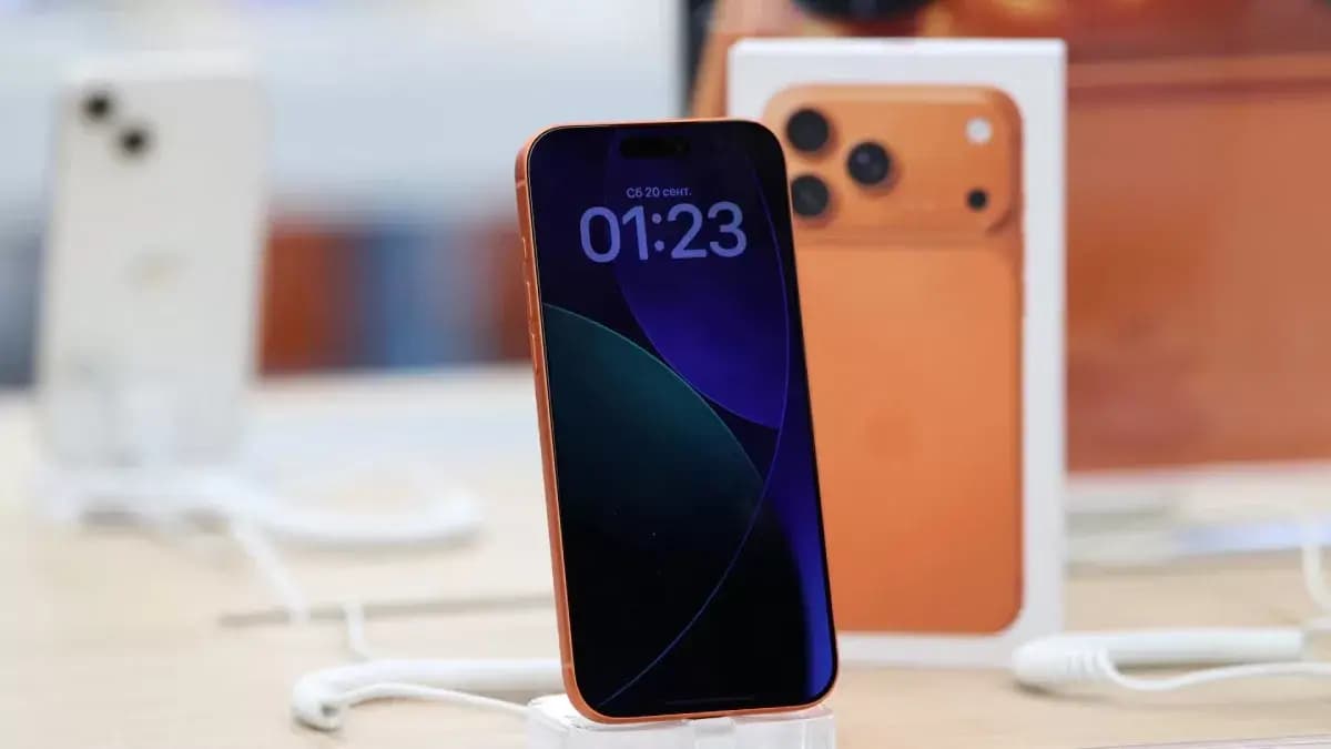 Apple рекомендує “солити” iPhone 17, щоб позбутися подряпини