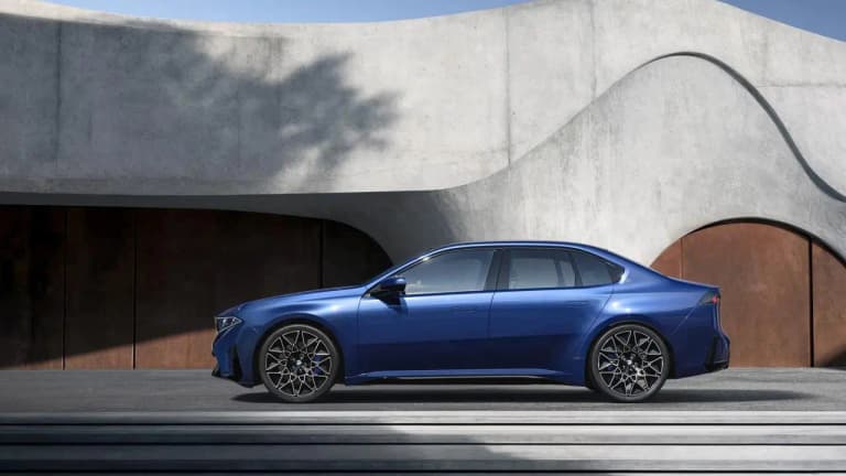 BMW показала новий електрокар i3: до 900 км без підзарядки