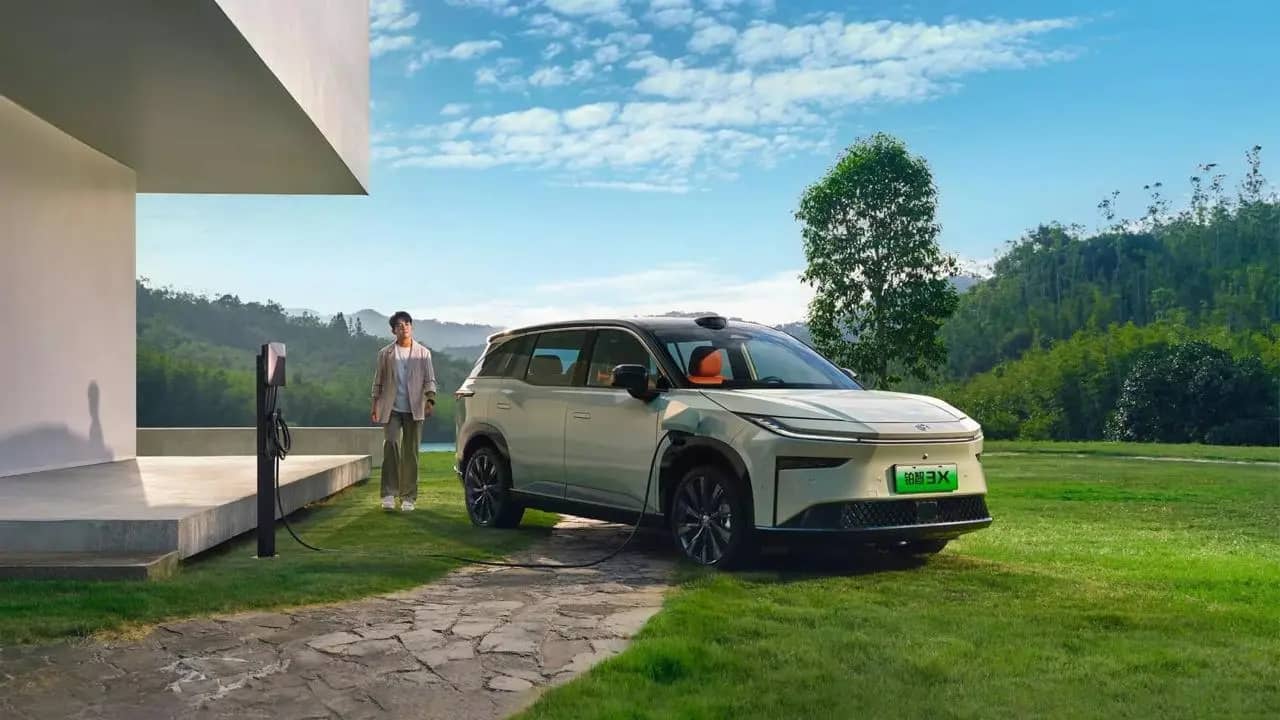 Toyota різко знизила ціни на електрокари: дешевше за стару Corolla