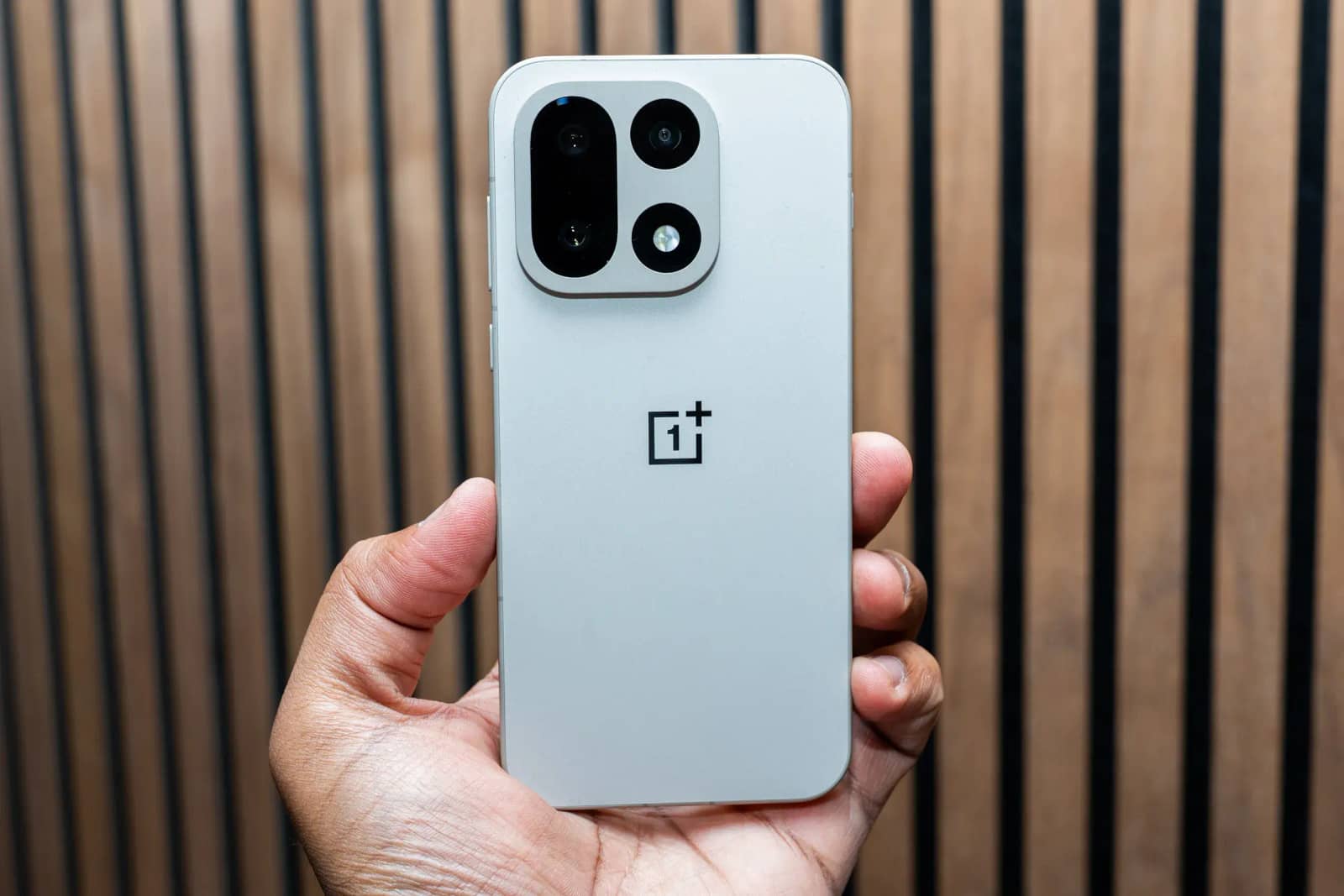 OnePlus 16 може отримати серйозний апгрейд камери