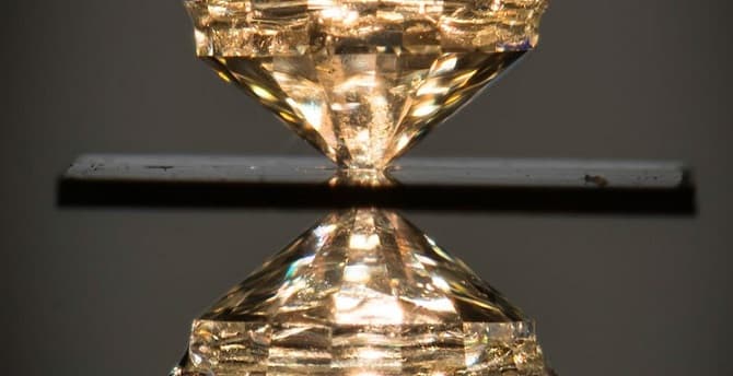 Вчені розкривають квантовий потенціал діаманта