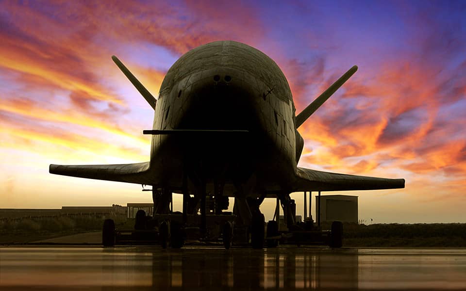 Космоплан X-37B провів понад рік на орбіті