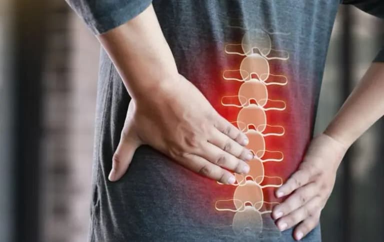 Вчені змусили молекули «танцювати» і запустили регенерацію спинного мозку